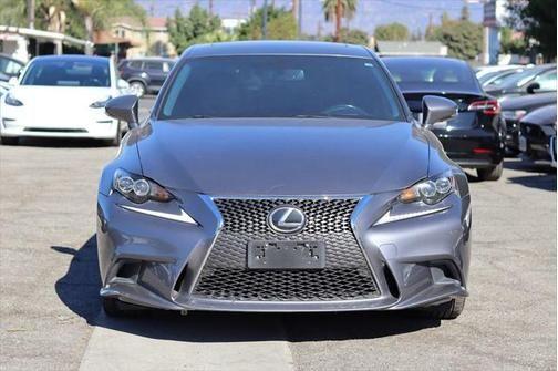 2016 lexus is 200t