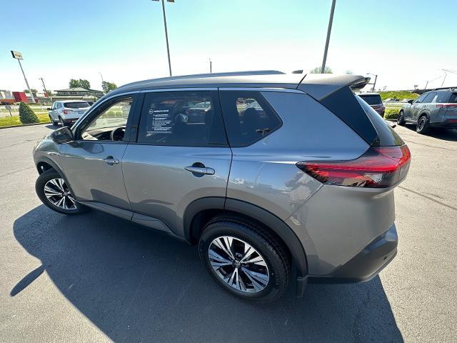 2021 nissan rogue sv
