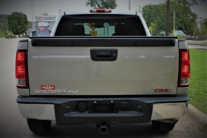 used 2008 gmc sierra 1500 4x4 crew cab la crescent, mn 55947 for sale in dresbach, minnesota