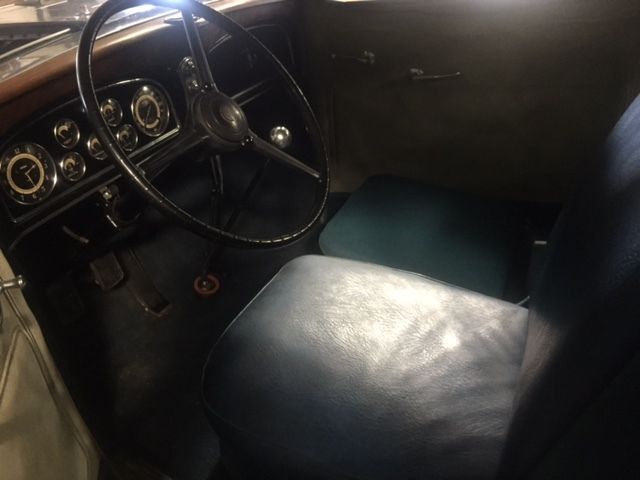 1932 cadillac twn cpe