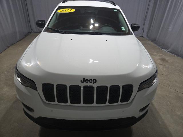 2023 jeep cherokee altitude