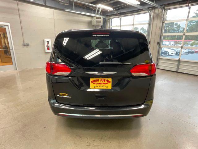 2020 chrysler pacifica touring