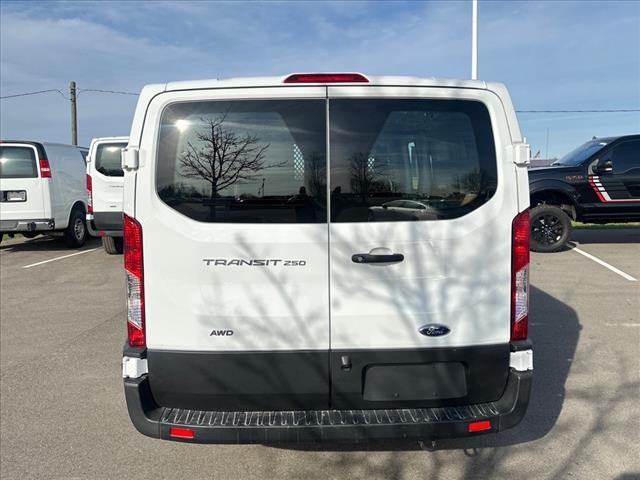 2023 ford transit-250