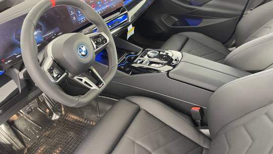 2024 BMW i5