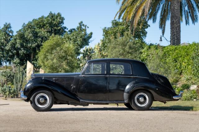 1953 rolls-royce silver dawn