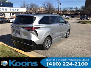 2023 Toyota Sienna xse 7-passenger