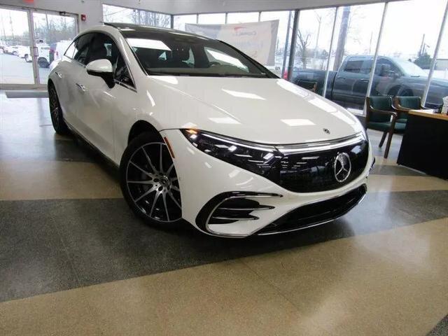 2022 mercedes-benz eqs 450+ amg pkg,hyperscreen pkg,hud, $122k w sticker
