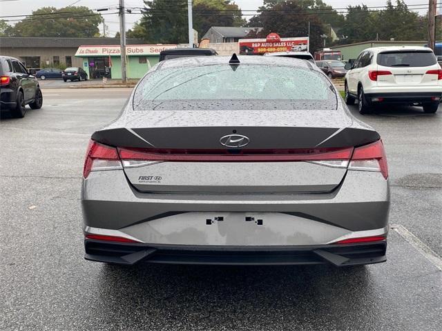 2022 hyundai elantra sel
