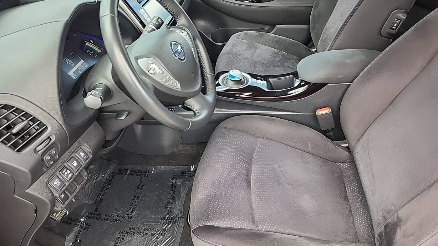 2013 nissan leaf sv