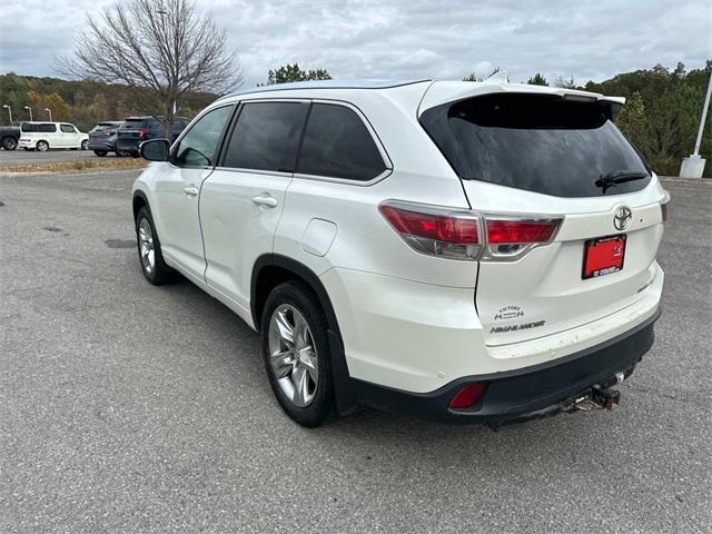2015 toyota highlander limited