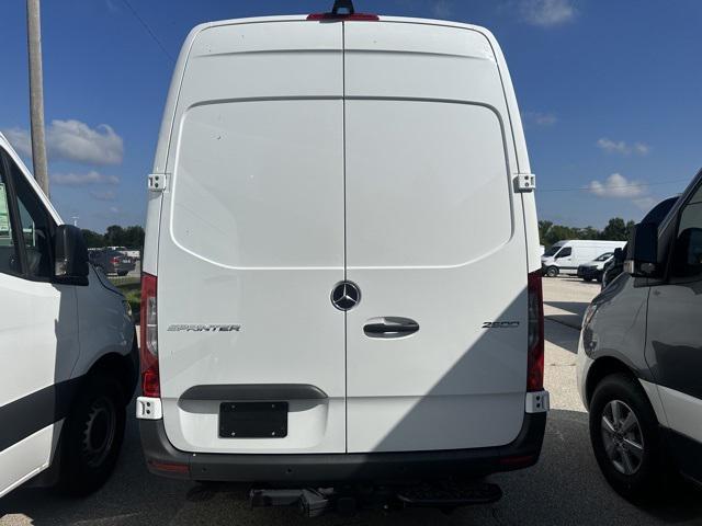 2023 mercedes-benz sprinter 2500 standard roof
