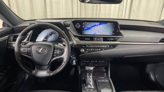2021 Lexus ES