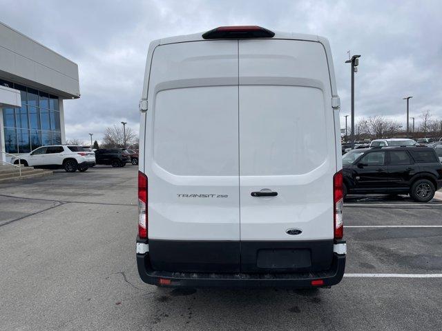 2023 ford transit-250 base