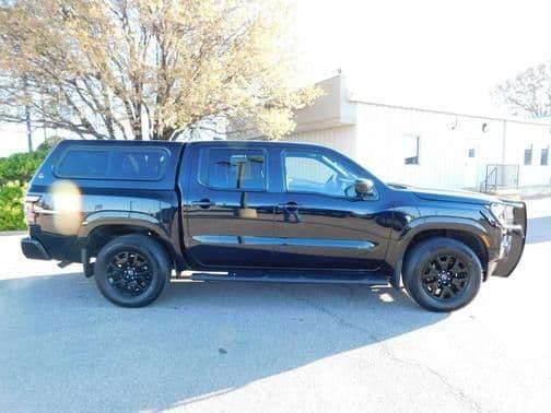 2023 nissan frontier sv in hutchinson, kansas