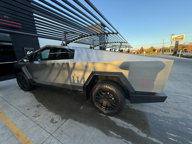 2024 tesla cybertruck awd