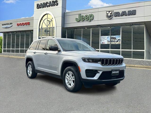 2022 jeep grand cherokee laredo
