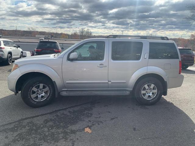 2005 nissan pathfinder se