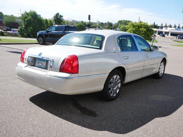 2007 lincoln town car signature