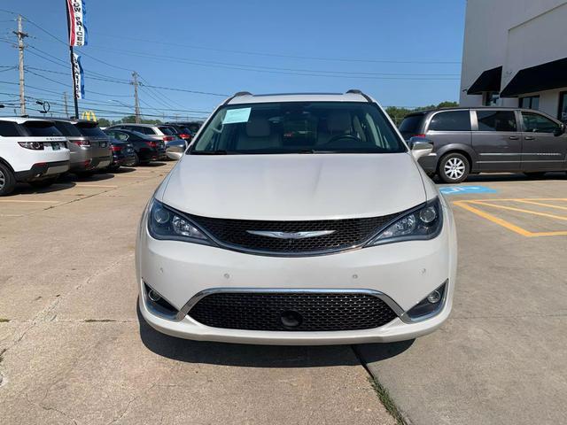 2017 chrysler pacifica limited