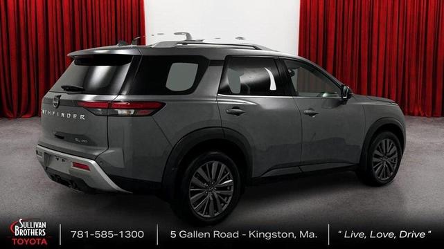 2023 nissan pathfinder sl