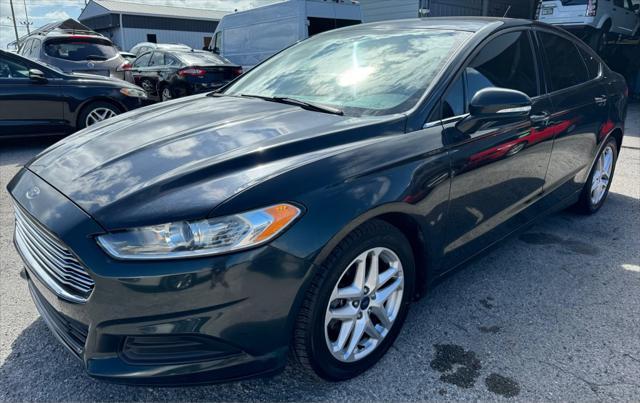2014 ford fusion se