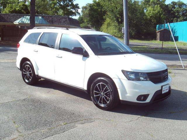2019 dodge journey se
