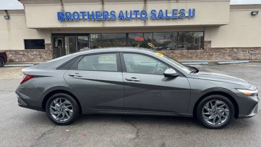 2024 hyundai elantra sel