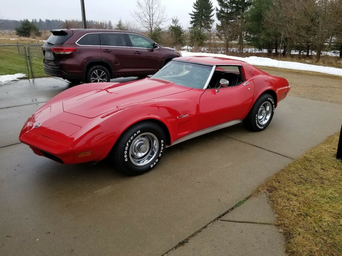 1974 chevrolet corvette sportscar red rwd manual chrome