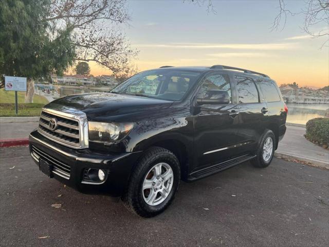 2014 toyota sequoia sr5