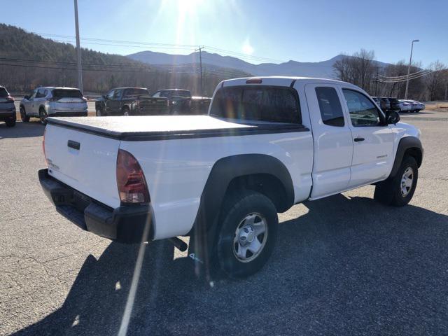 2014 toyota tacoma base