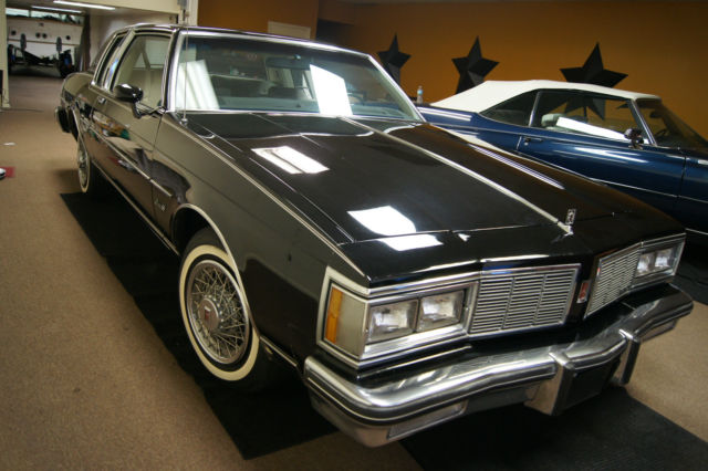 1983 oldsmobile delta 88 royale brougham.. mint like new! only 8300 miles