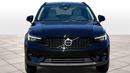 2024 Volvo XC40