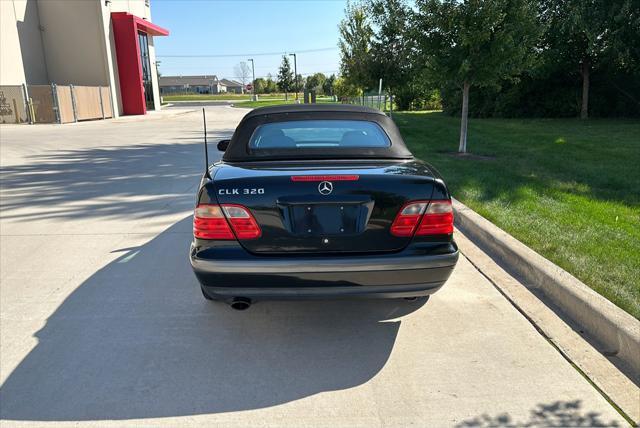 1999 mercedes-benz clk-class 320 cabriolet