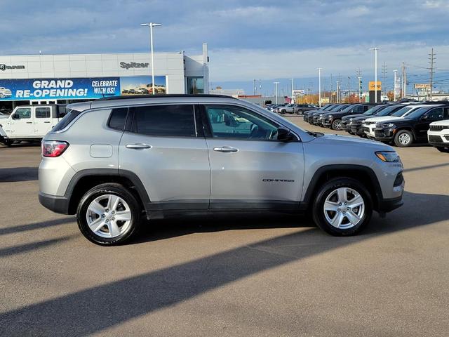 2022 jeep compass latitude