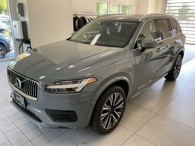 2022 volvo xc90 t6 momentum 7 passenger