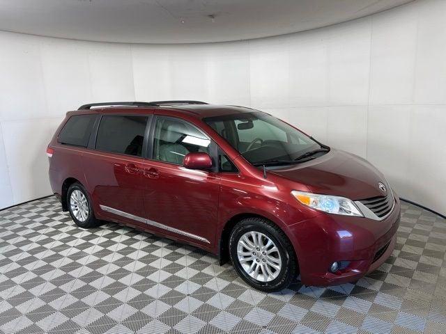 2011 toyota sienna limited in mineral wells, mississippi