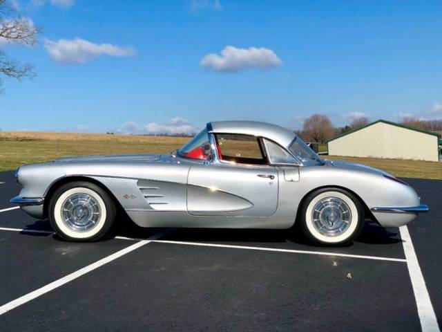1958 corvette conv *2tops*1owner*survivor*raresilver/red*radiodelete*orig#match