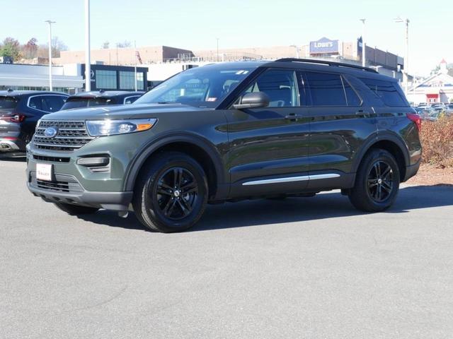 2023 ford explorer xlt