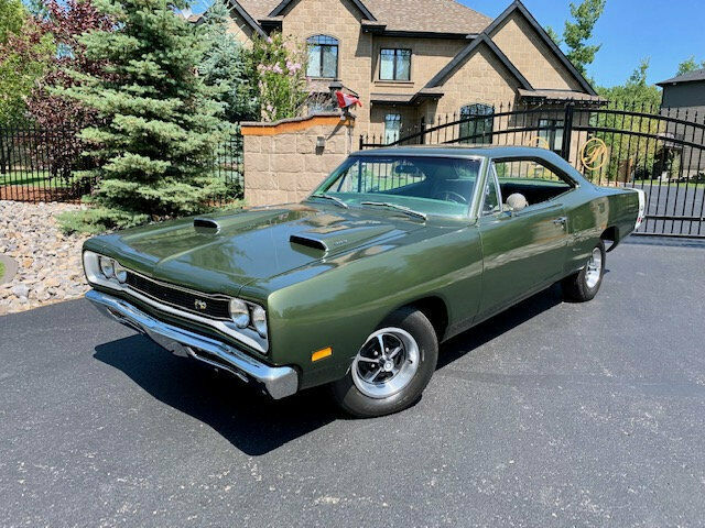 no reserve 1969 dodge superbee 383 ram air 4 speed 200 miles rotisserie resto