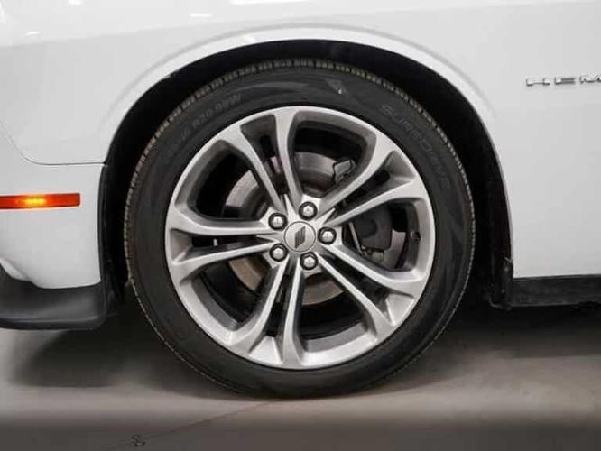 2020 dodge challenger in hopkins, minnesota