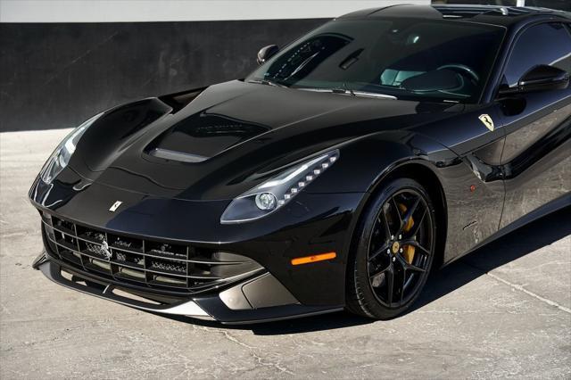 2015 ferrari f12berlinetta base