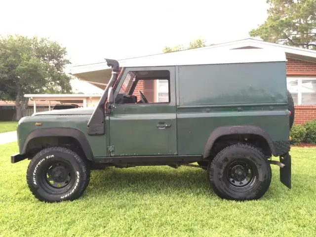 1986 defender 90 with 2.5 l turbo diesel engine. 119,000 miles. right hand drive