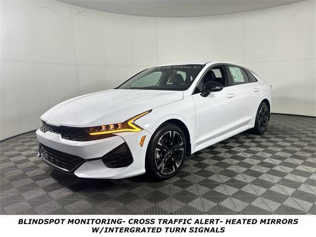 2022 kia k5 gt-line