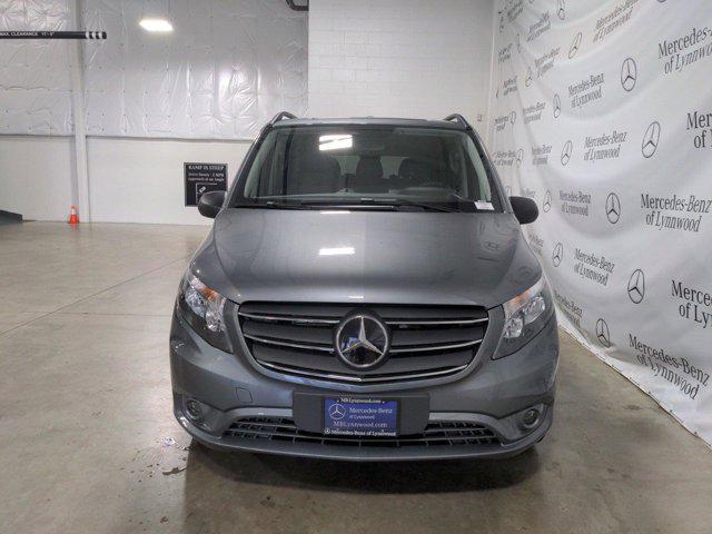 2023 mercedes-benz metris base
