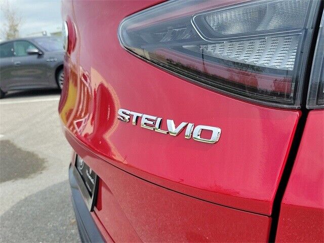 2024 alfa romeo stelvio veloce