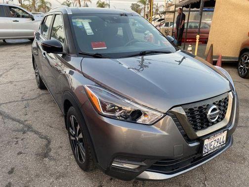 2020 nissan kicks