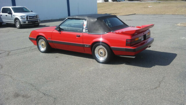 1986 mustang gt convertible, loaded options,saleen spoiler,many extras,rust free