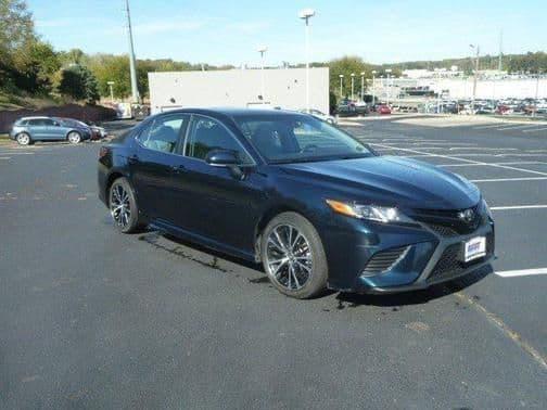 2019 toyota camry in milwaukee, wisconsin