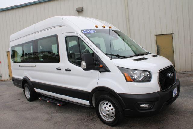 2023 ford transit-350 xl