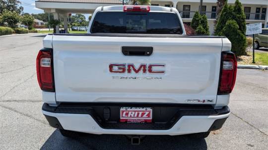 2024 GMC Canyon